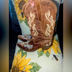 Corral Women's Brown and White Glow in the Dark Embroidery Snip Toe Cowboy Boots